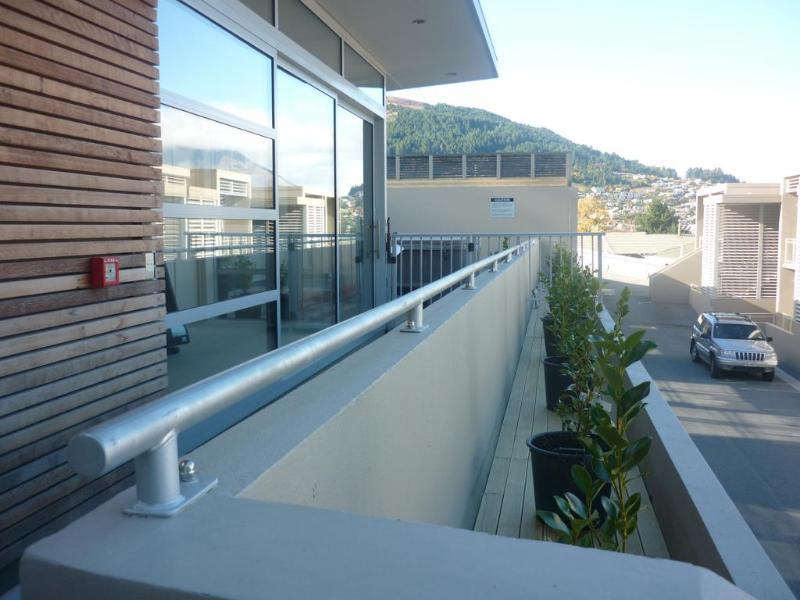 Highview Apartments Queenstown Exterior photo