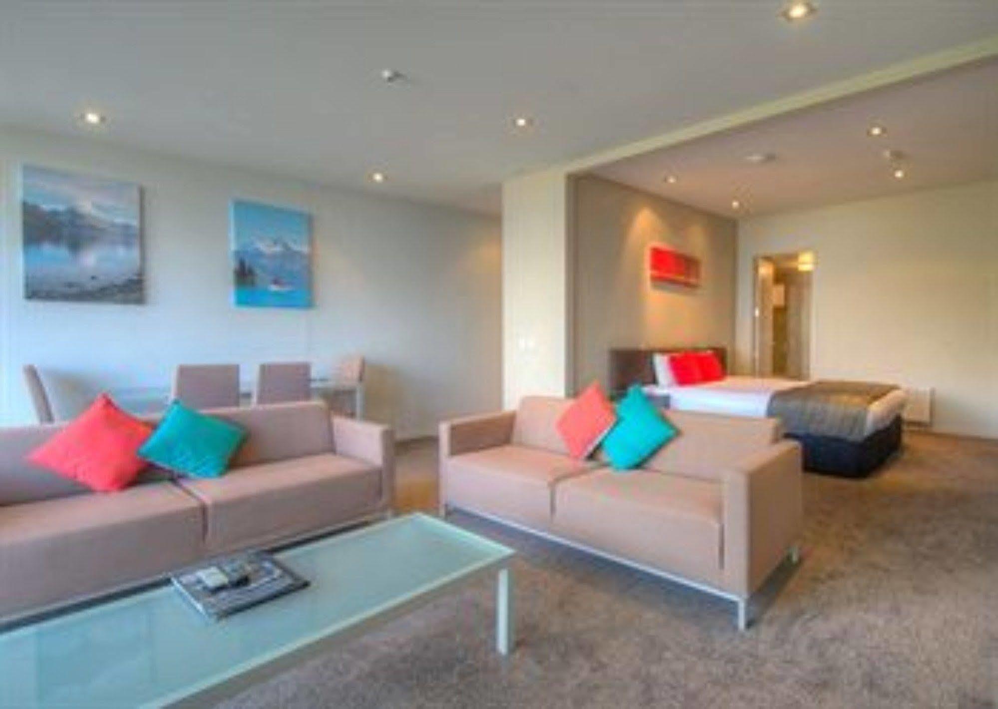 Highview Apartments Queenstown Exterior photo
