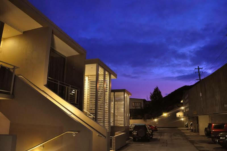 Highview Apartments Queenstown Exterior photo